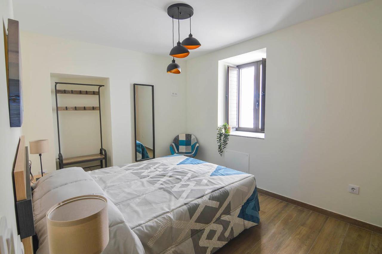 Apartamentos Turisticos Hornillo Caces Екстериор снимка