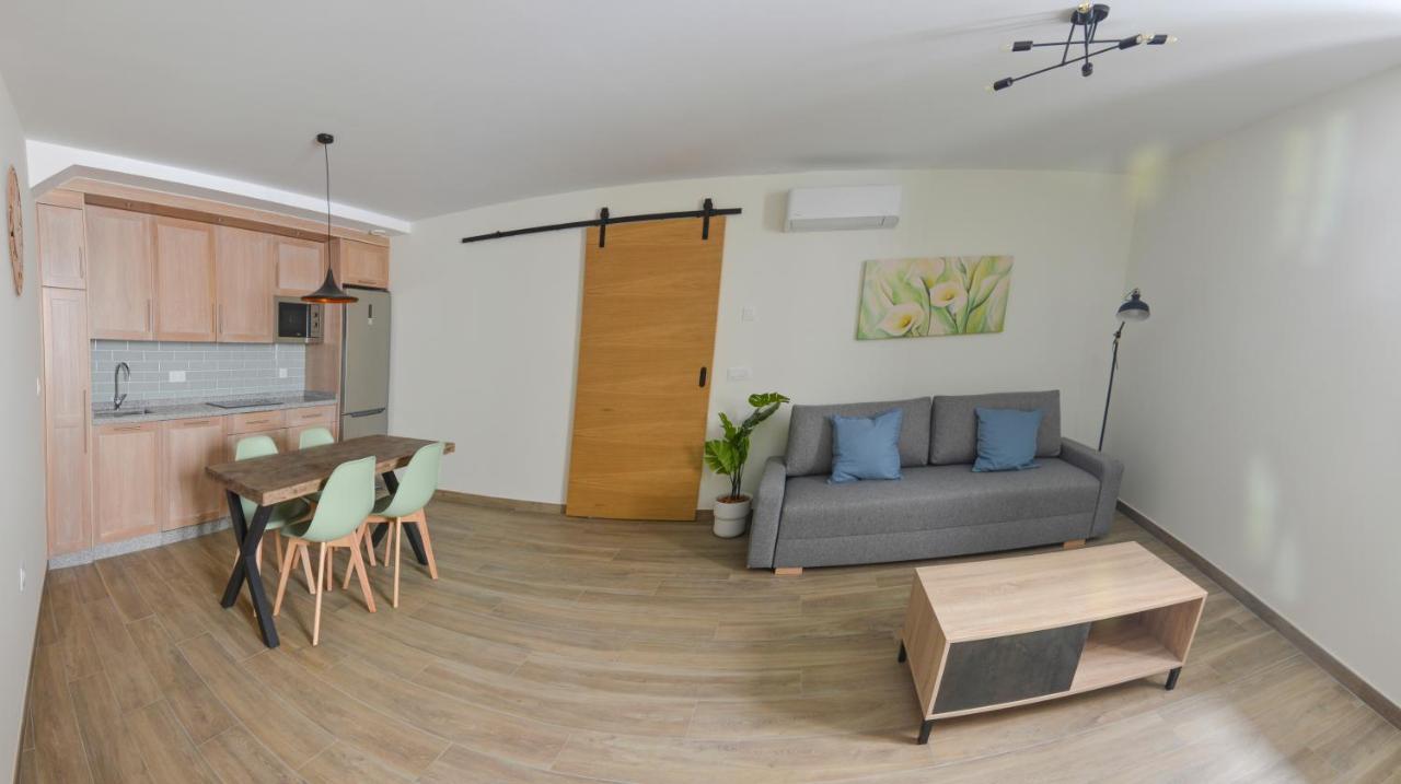 Apartamentos Turisticos Hornillo Caces Екстериор снимка