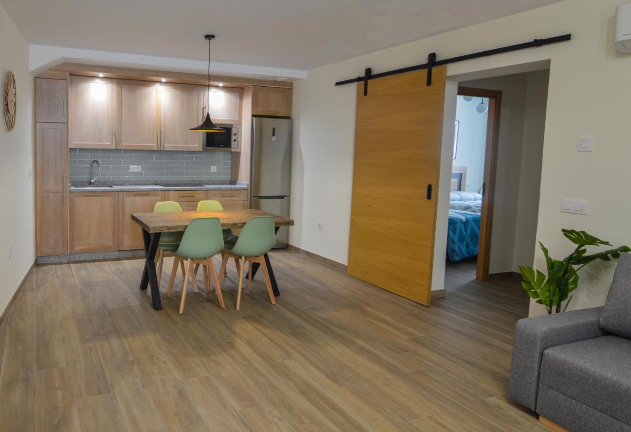 Apartamentos Turisticos Hornillo Caces Екстериор снимка